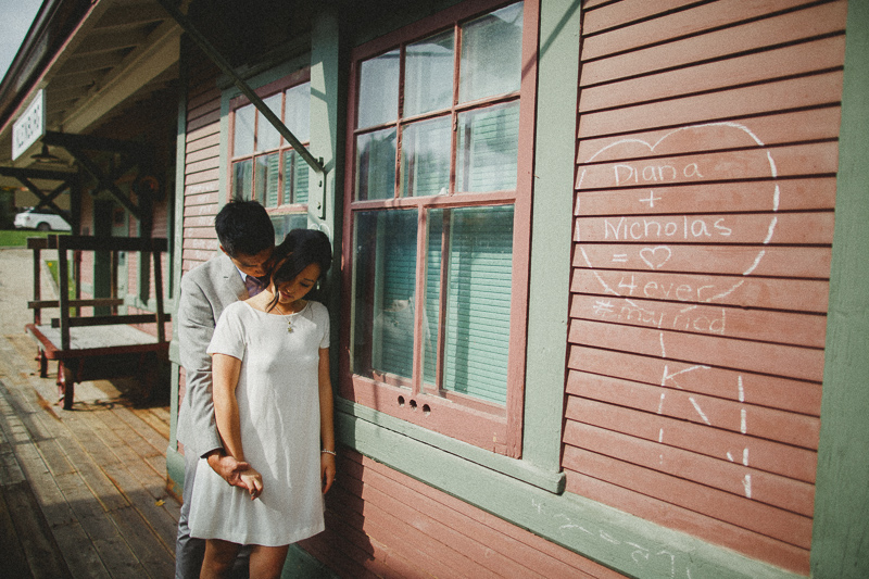 Kleinburg  McMichael Art Gallery Engagement Pictures by Toronto Wedding Photographer Avangard Photography