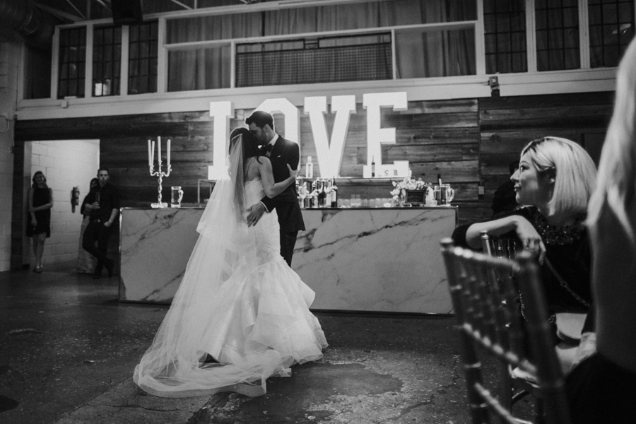 Airship 37 Wedding Picture by Toronto Wedding Photographer Avangard Photography