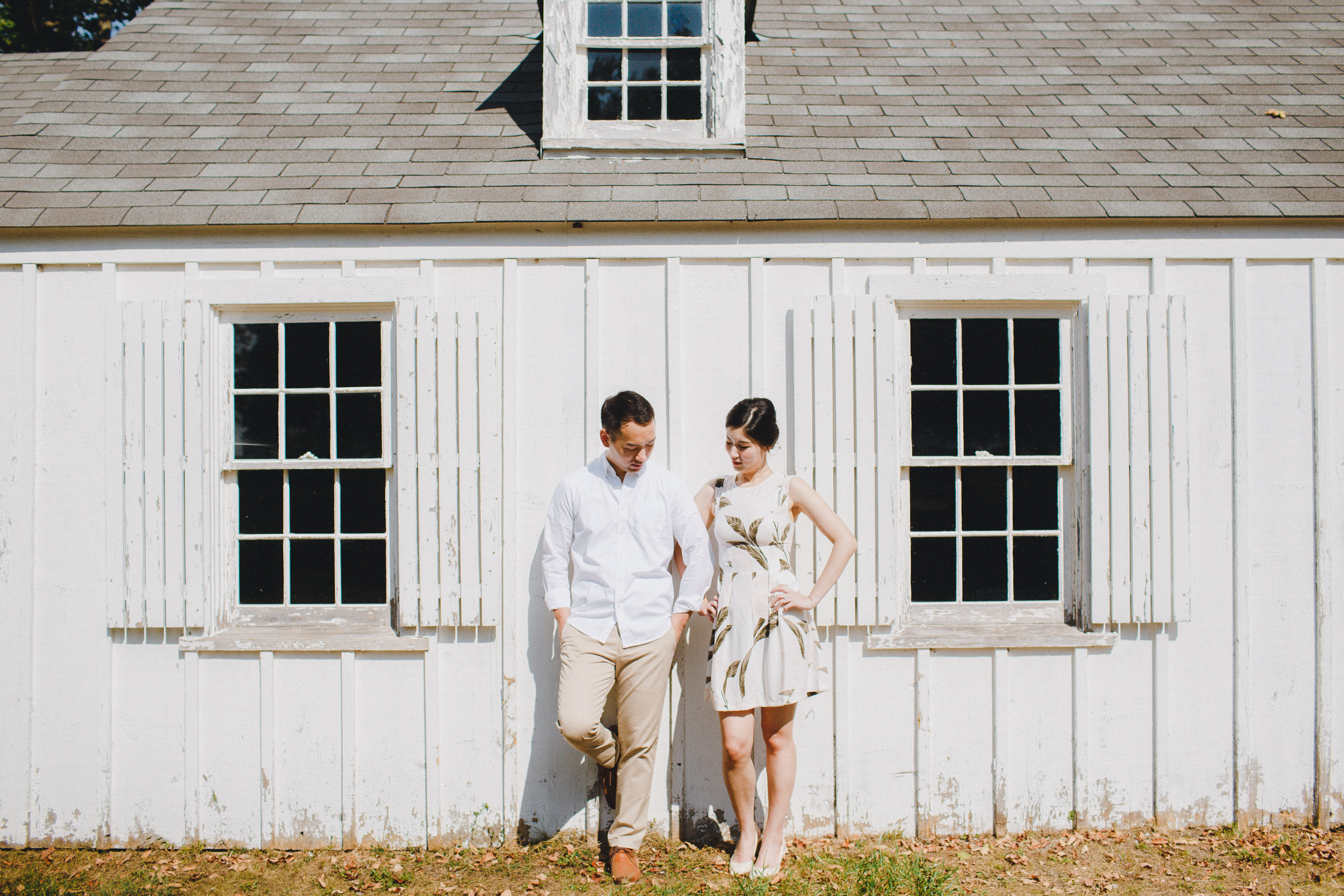 Farm-Engagement-Pictures-by-Top-Toronto-Wedding-Photographer