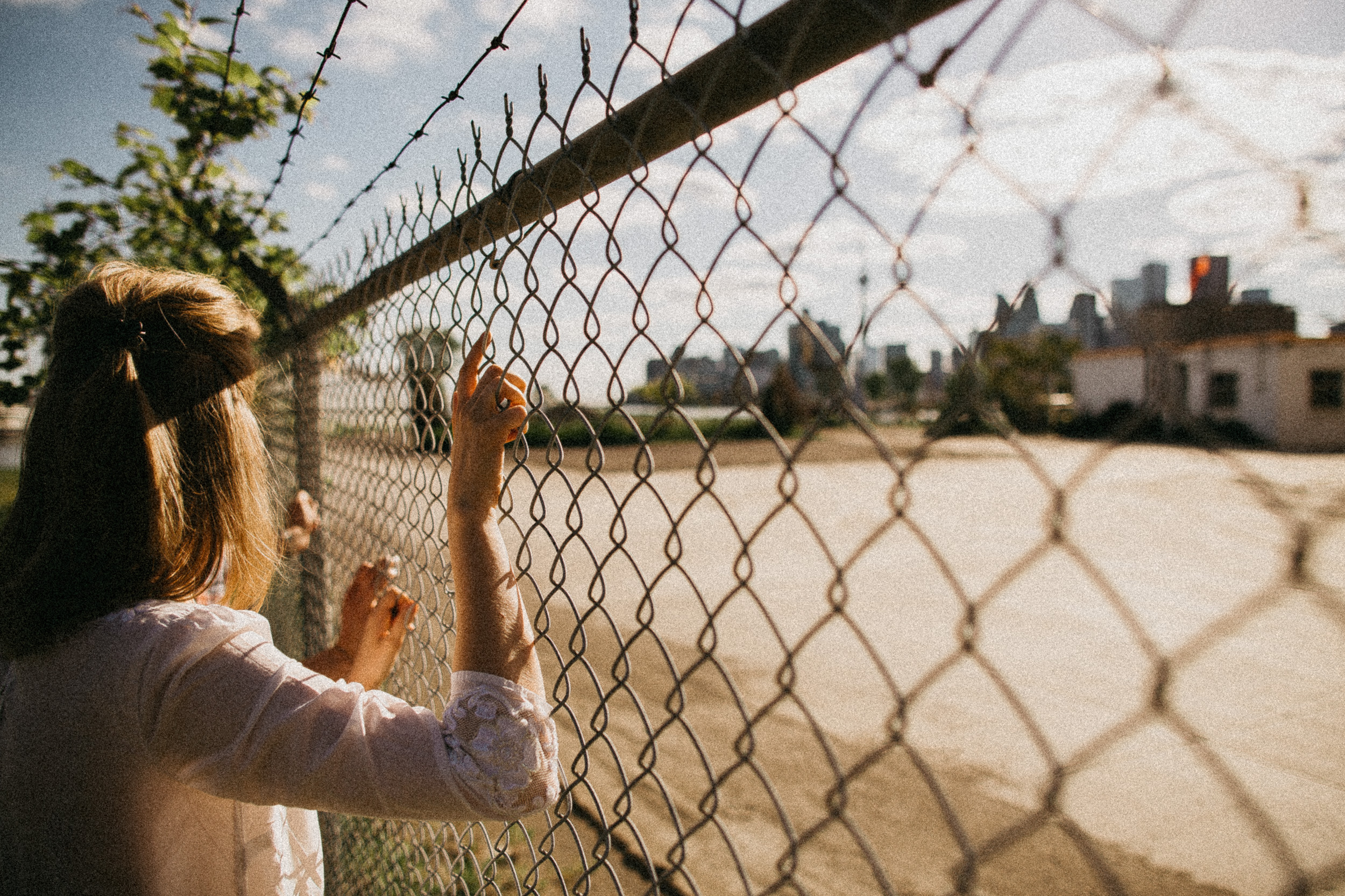 Love at the Docks: A Snapshot of Romance with Avangard Photography