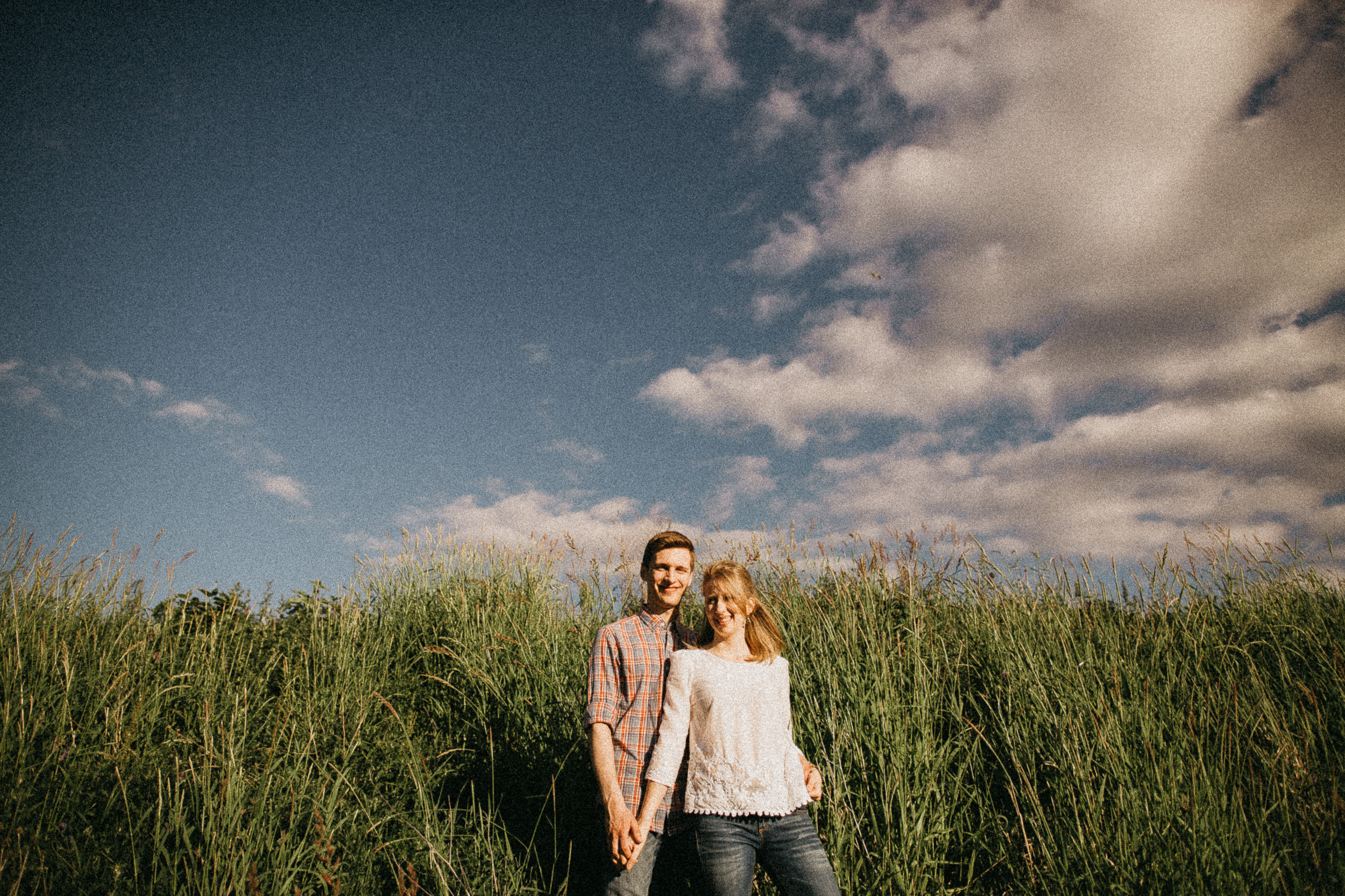 Love at the Docks: A Snapshot of Romance with Avangard Photography