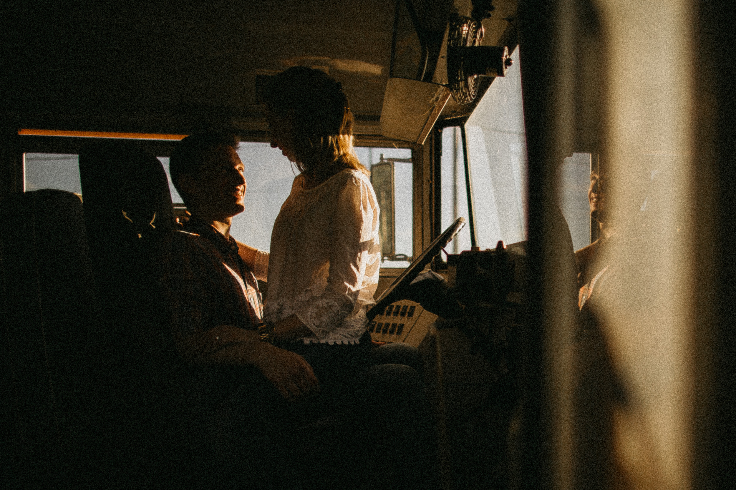 Love at the Docks: A Snapshot of Romance with Avangard Photography