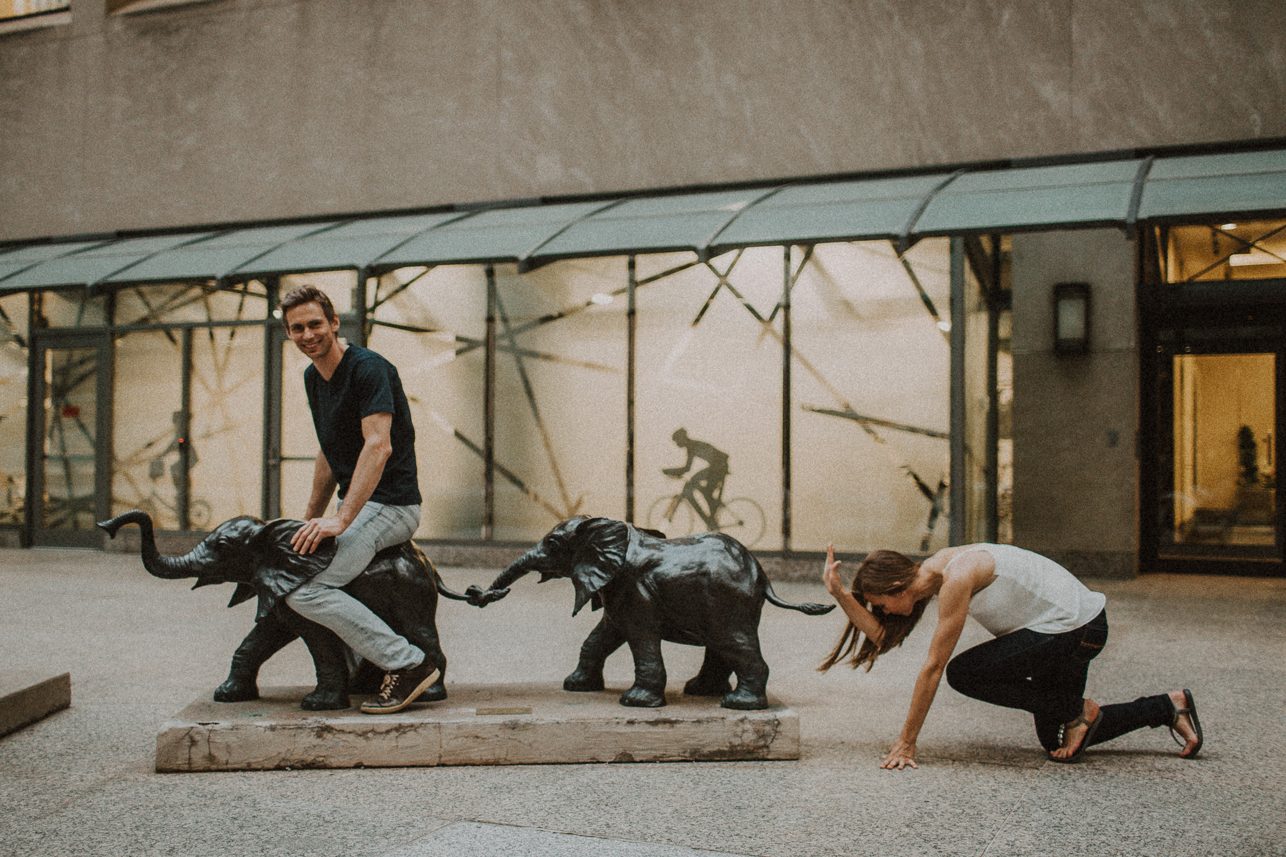 Why Downtown Toronto is Perfect for a Pre-Wedding Photoshoot